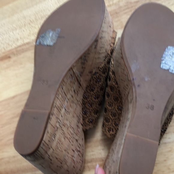 Wedge heel camel color size 38 good condition - Picture 5 of 6